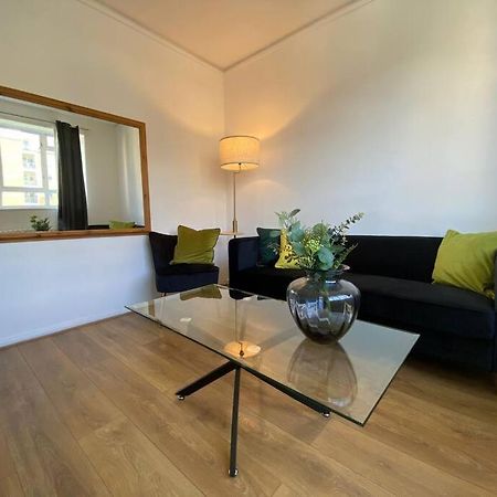 Charming Retreat In Pimlico Apartment Лондон Екстериор снимка