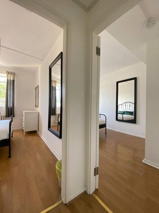 Charming Retreat In Pimlico Apartment Лондон Екстериор снимка